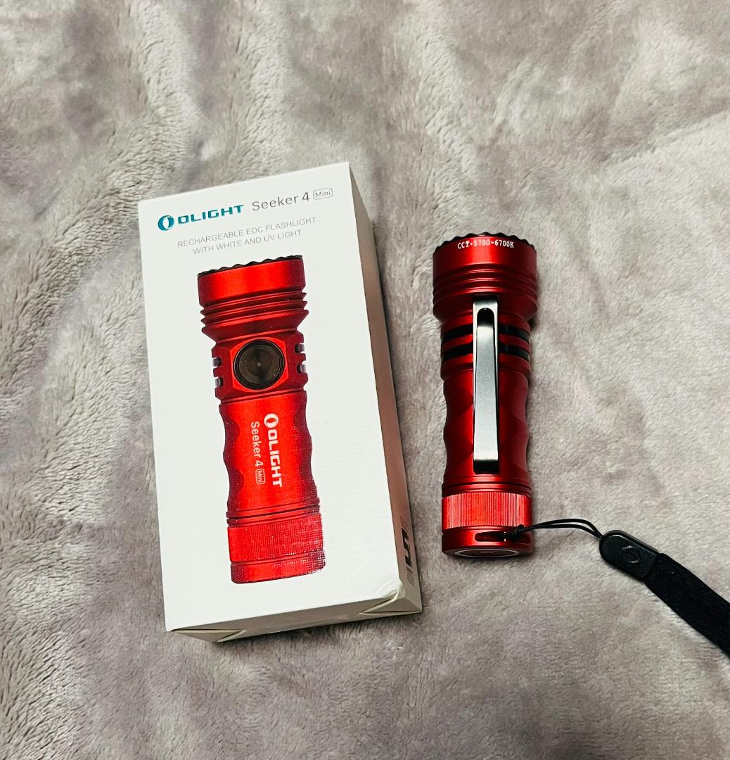 Seeker 4MiniUV懐中電灯オーライト防水OLIGHT1200ルーメン