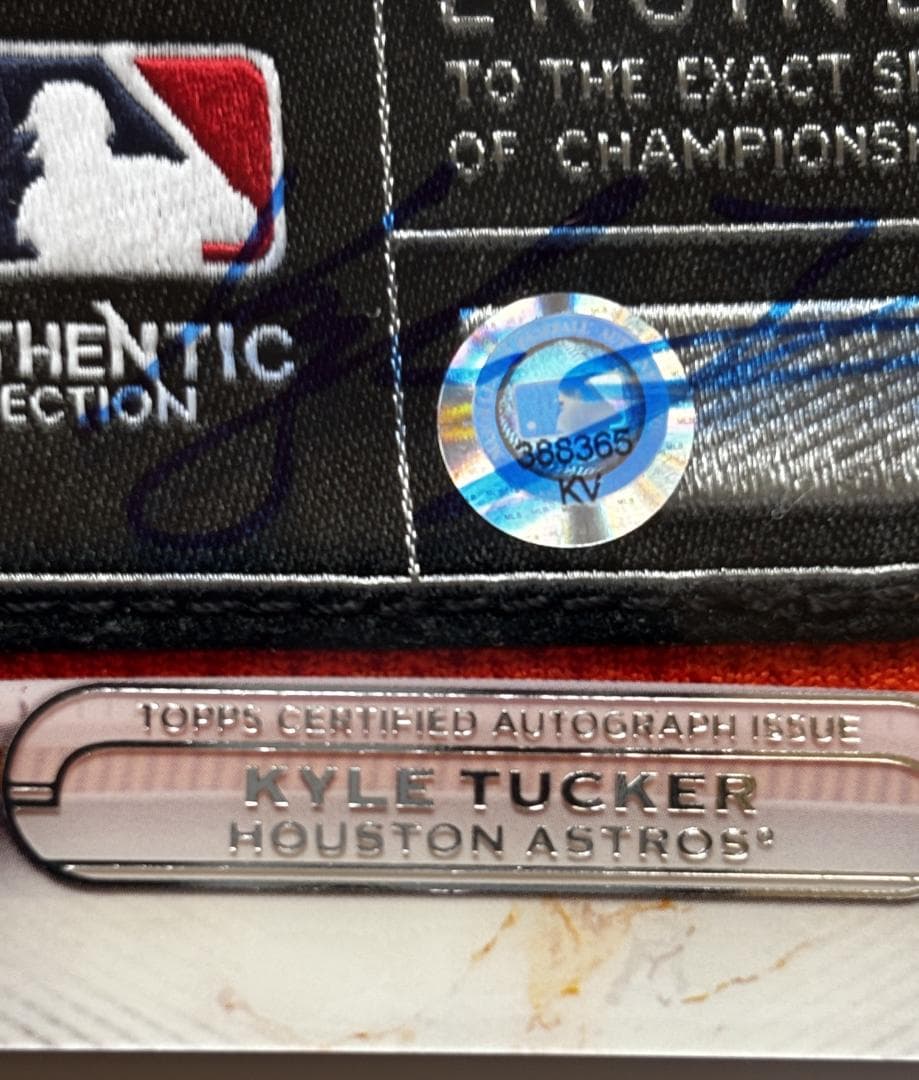 記念グッズ Kyle Tucker MLB Full Logo Patch Auto 1/1