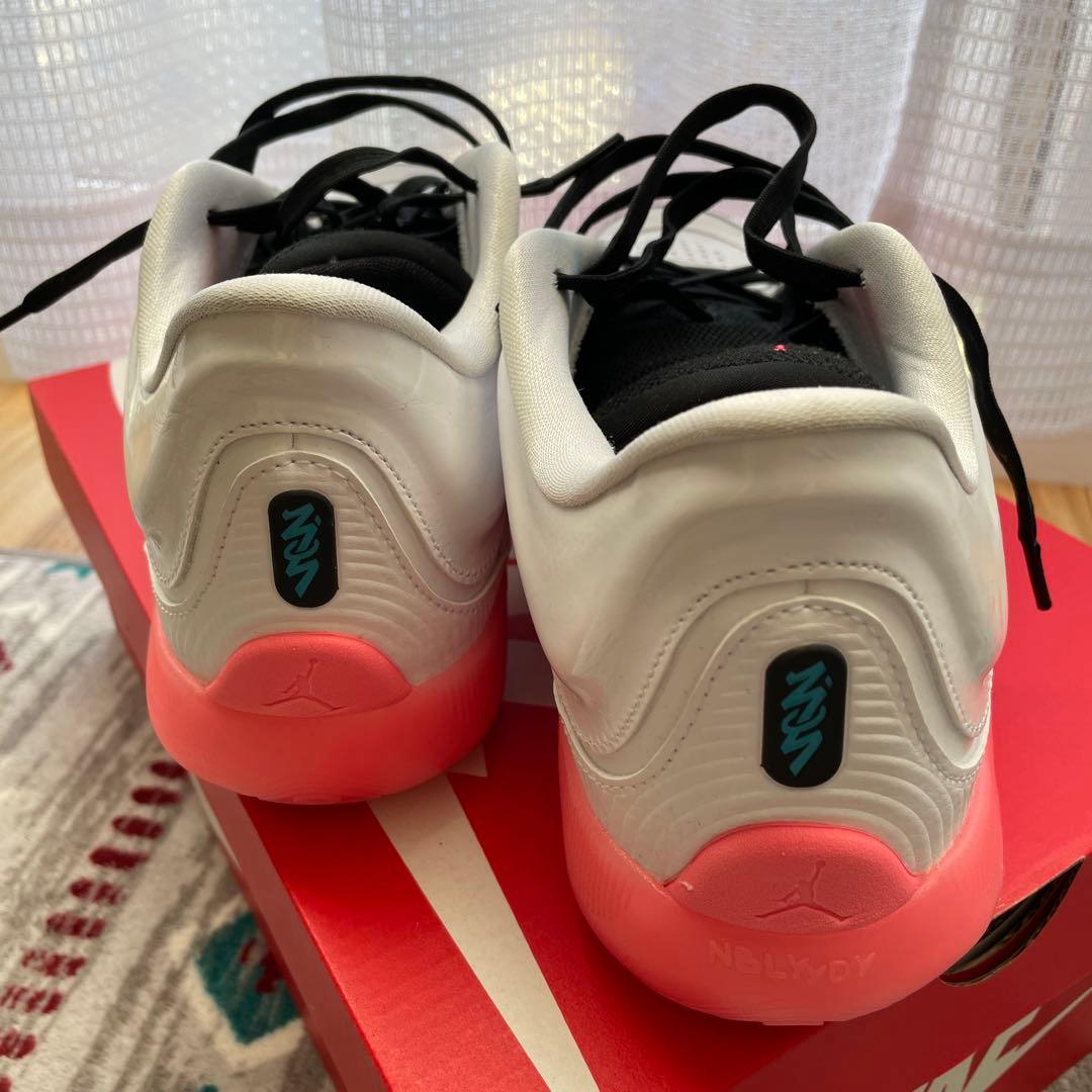 Nike Air Jordan 1 Low ホワイト/ピンク/ブラック