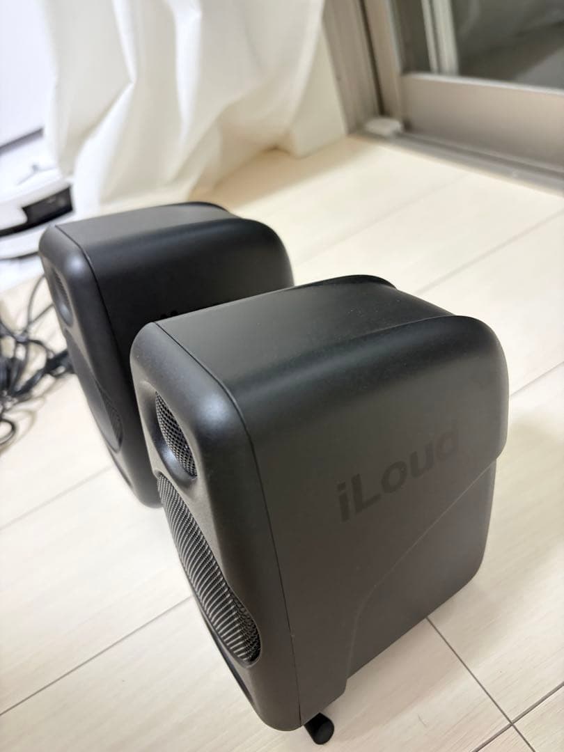 iLoud Micro Monitors スタジオモニター　ブラック