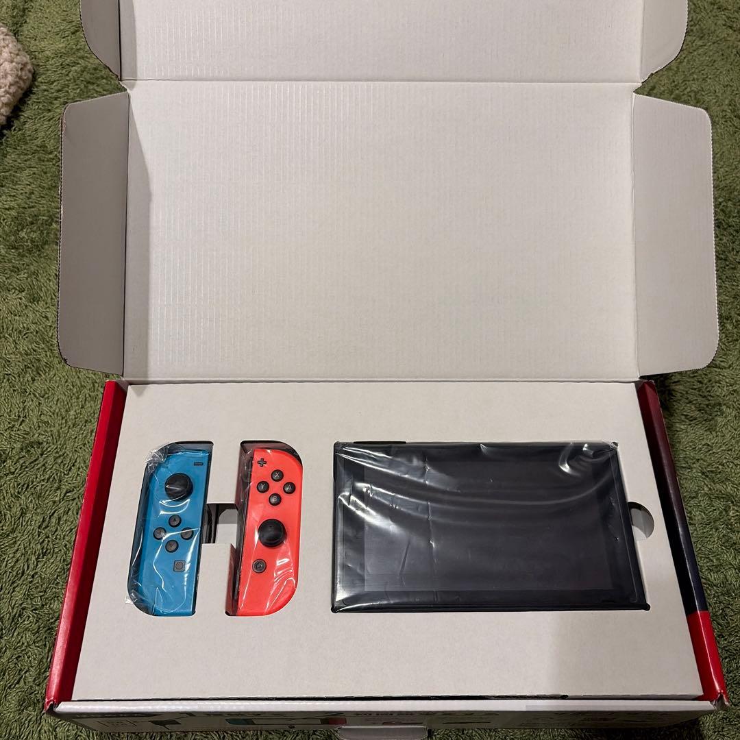 れ*ん様 Nintendo Switch 本体 青/赤