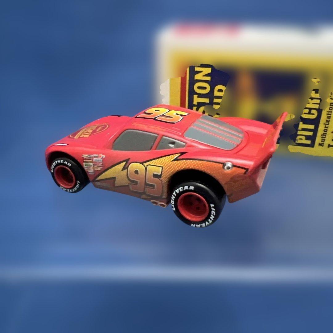 なかまをあつめてわいわいレース ボードゲームに付属　マックィーン　トミカカーズ