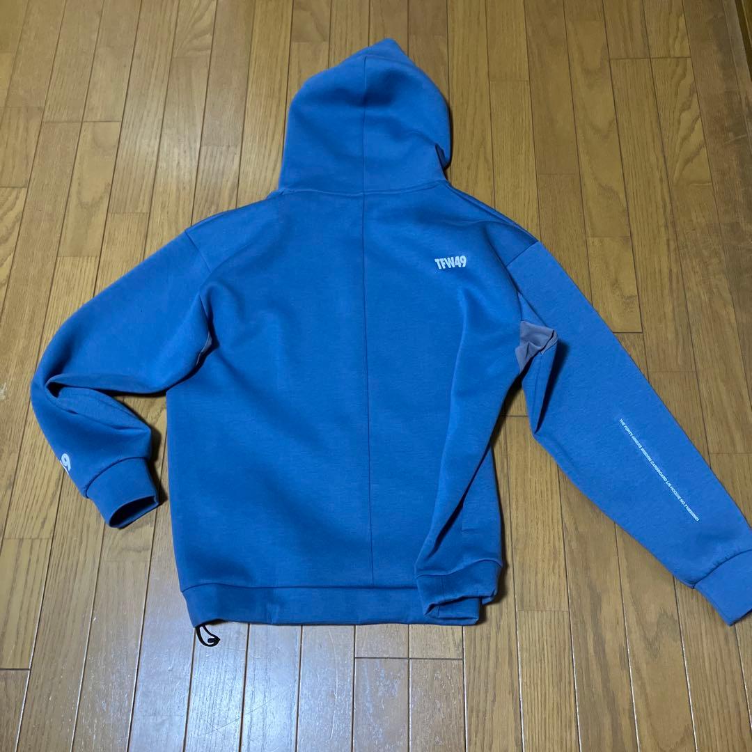 TFW49フード付きパーカー　CARDBOARD HOODIE ダンボールニット