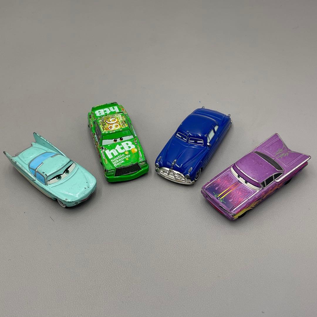 トミカ　カーズ　12台セット