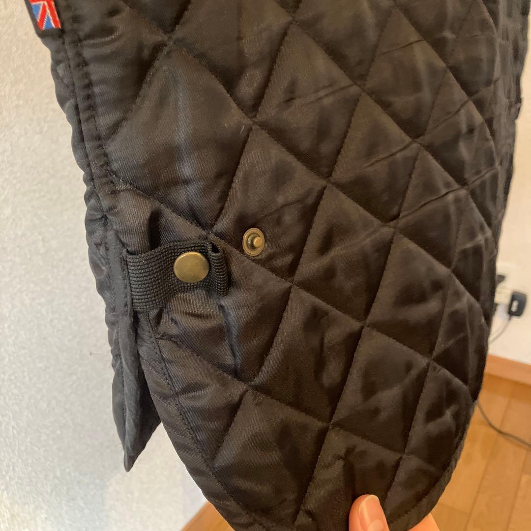 イギリス発　Belstaff ベルスタッフ　黒　キルティングベスト　ユニセックス
