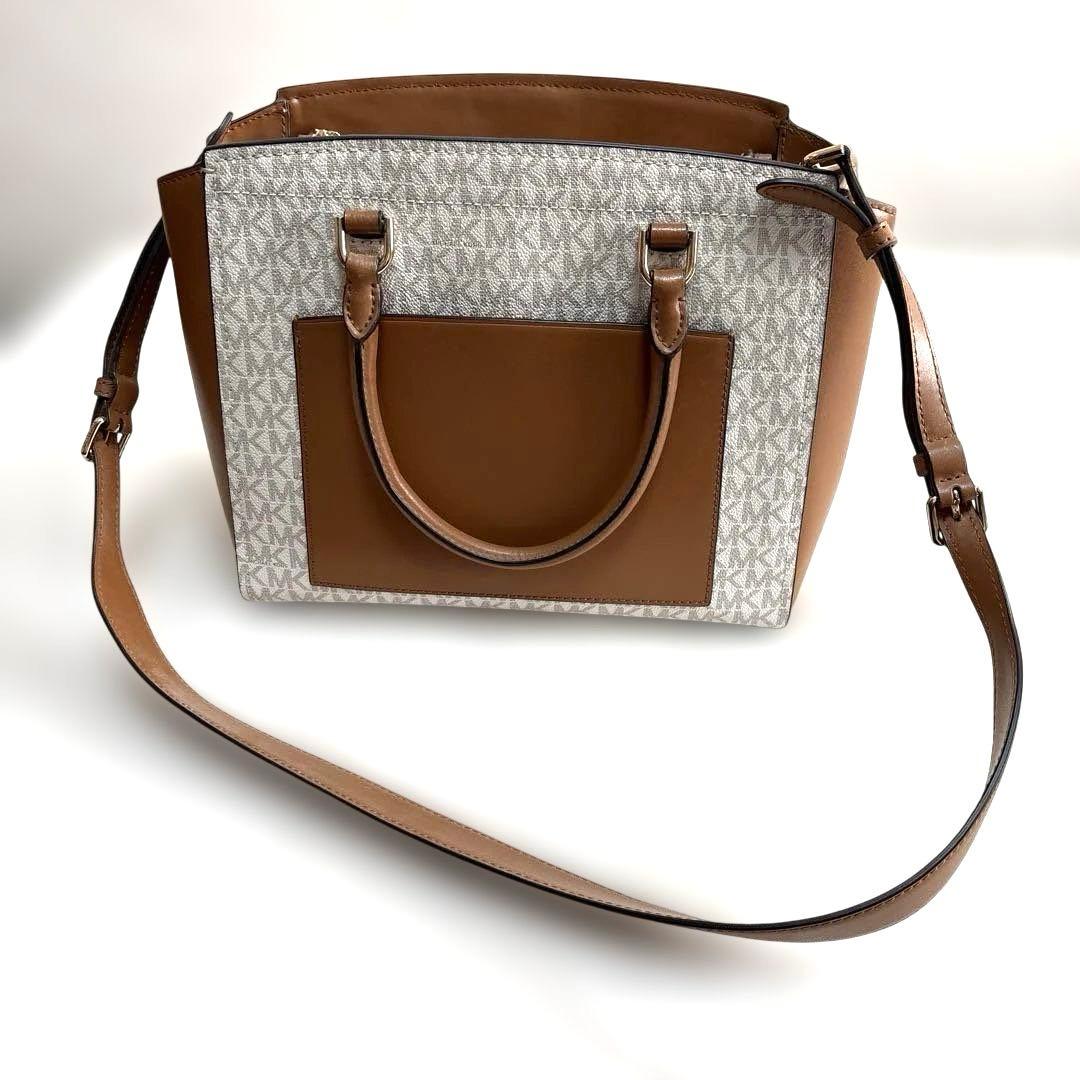 【美品✨】MICHAEL KORS　バッグ　3回程使用　便利な肩掛け紐付き