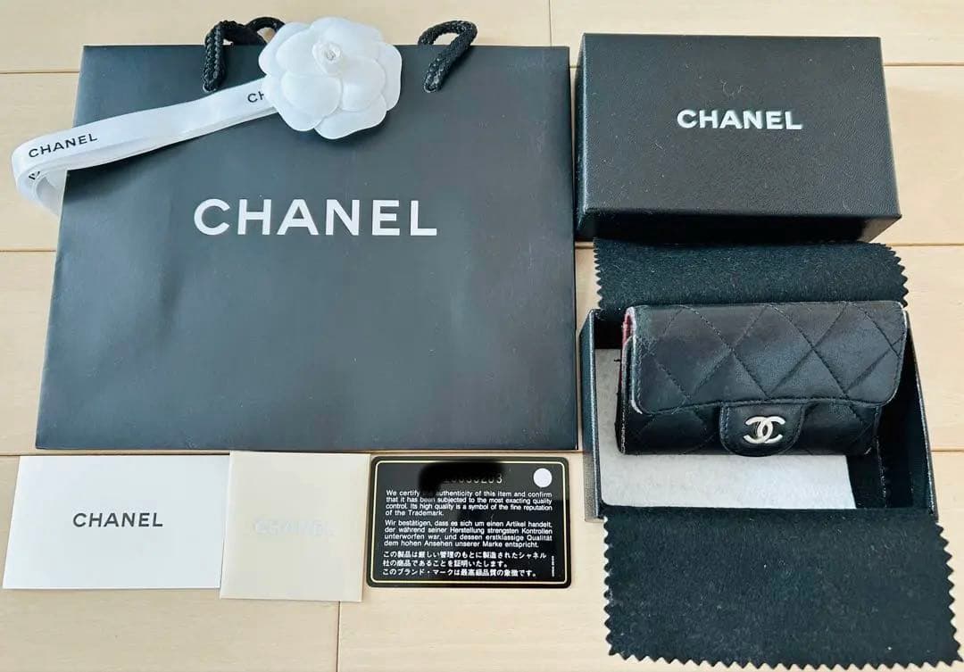 【CHANEL】 キーケース ブラック ラムスキン/Gカード・箱・袋・リボン付き