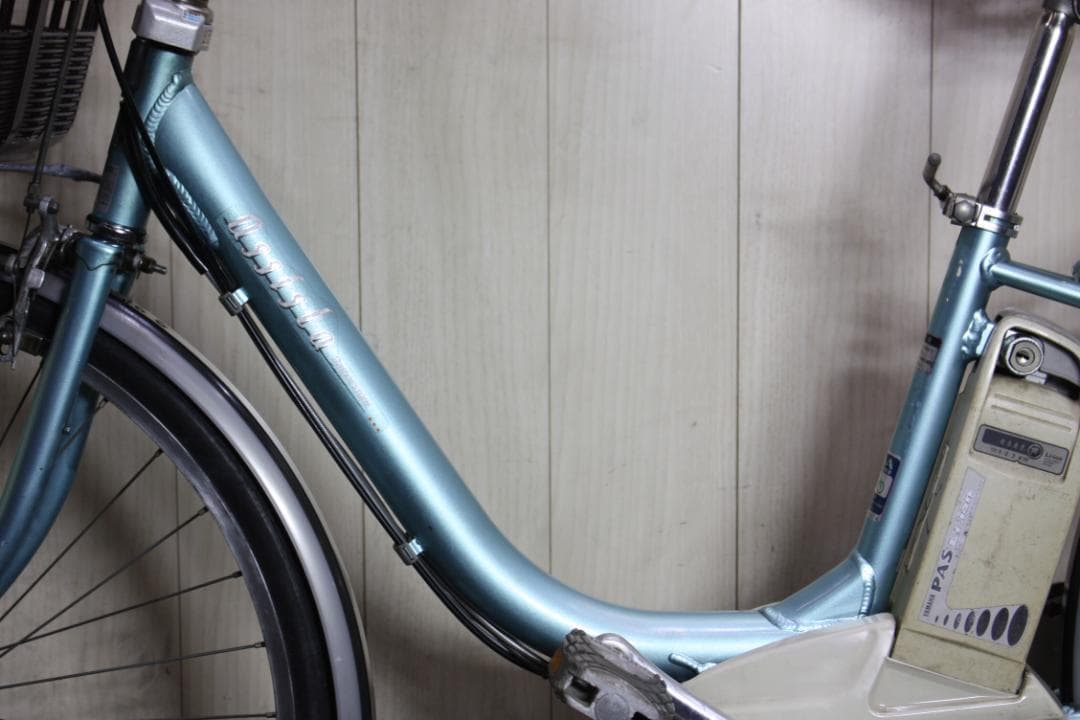 ブリヂストン A22アシスト 大容量8.1AH 26インチ3段 LED BLUE