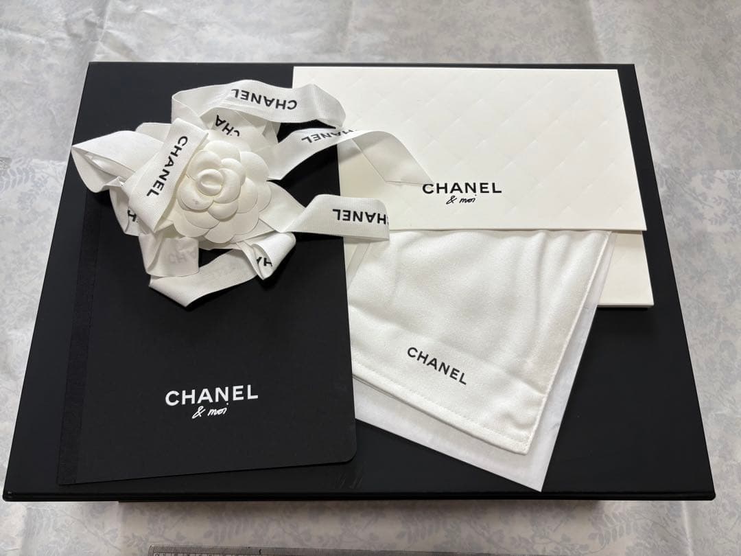 ✨極美品✨CHANEL シャネル　マットブラック　空箱　マグネット　付属品付き