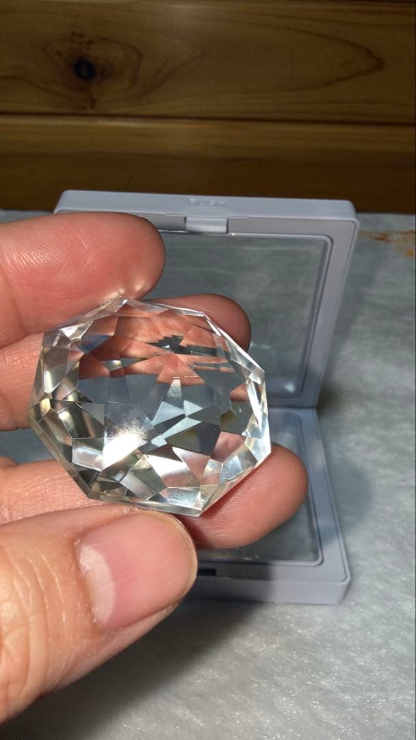 最高品質 ブラジル産本水晶 宝石カット オクタゴナルモディファイドブリリアント
