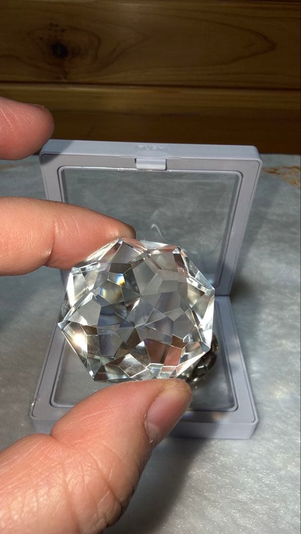 最高品質 ブラジル産本水晶 宝石カット オクタゴナルモディファイドブリリアント