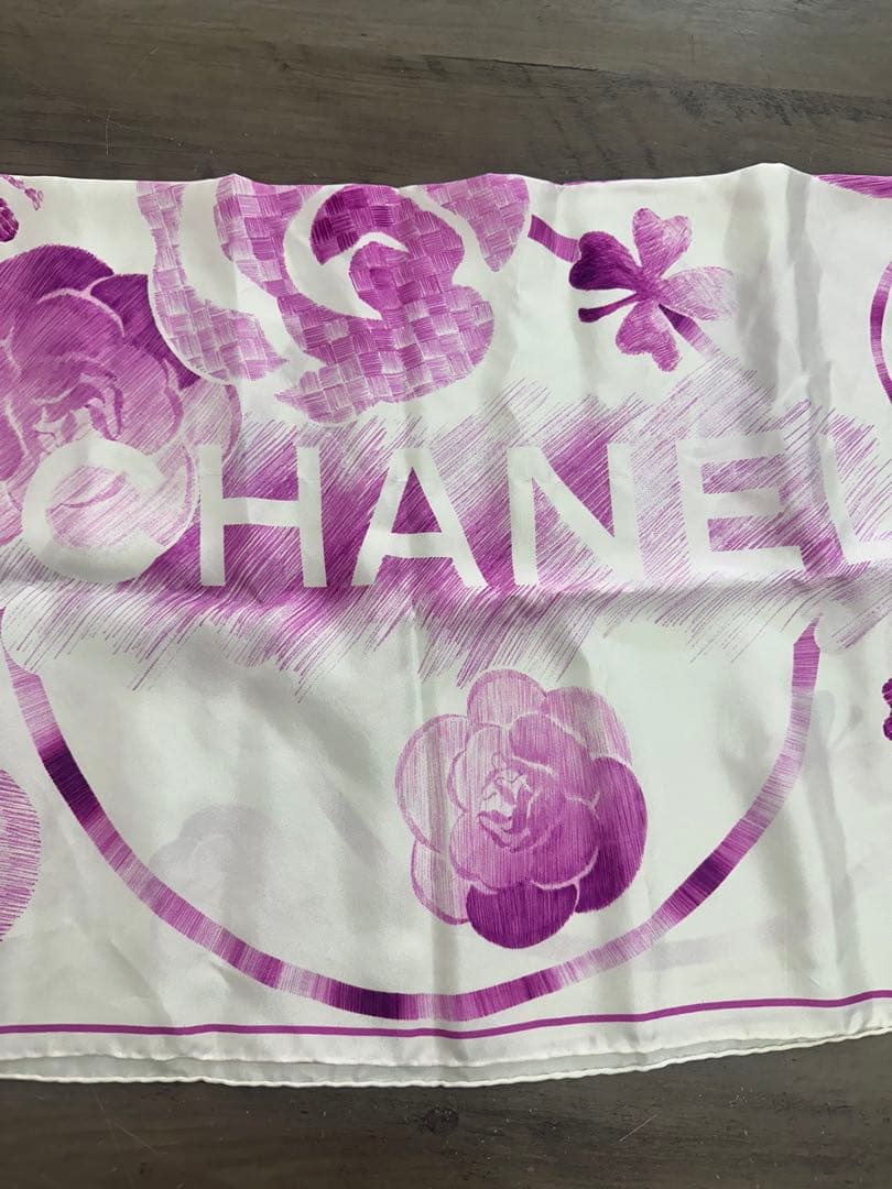 T*P様 美品！CHANEL 花柄スカーフ 紫 約86cm x 86cm