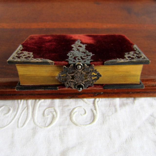 フランスアンティーク 祈祷書 ベルベット 花彫 金具19世紀 聖書