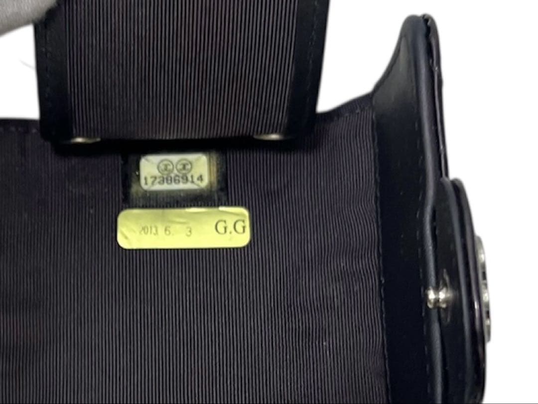 CHANEL マトラッセ　エナメル　キーケース　6連　シルバー金具