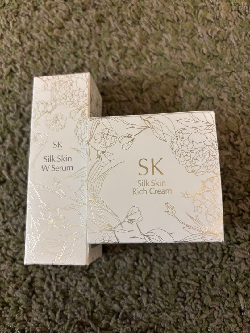 シルクドリバー　SK シルクスキンリッチクリームとWセラムセット　新品、未使用品