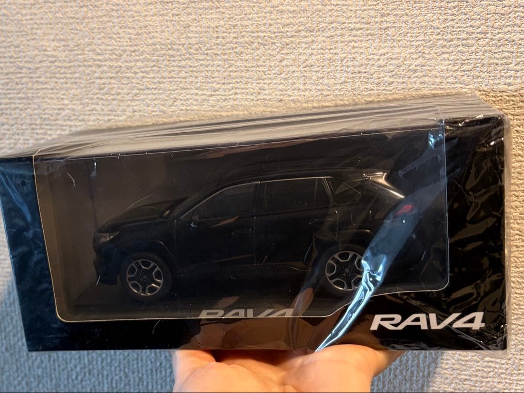トヨタ RAV4 1/30 スケール ミニカー 黒
