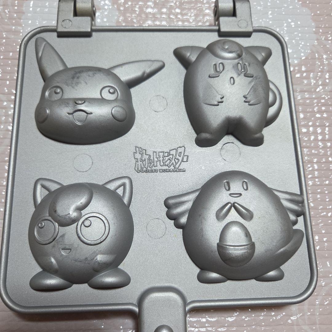 ウルトラマン 、ポケットモンスター焼き型 2種類　３台