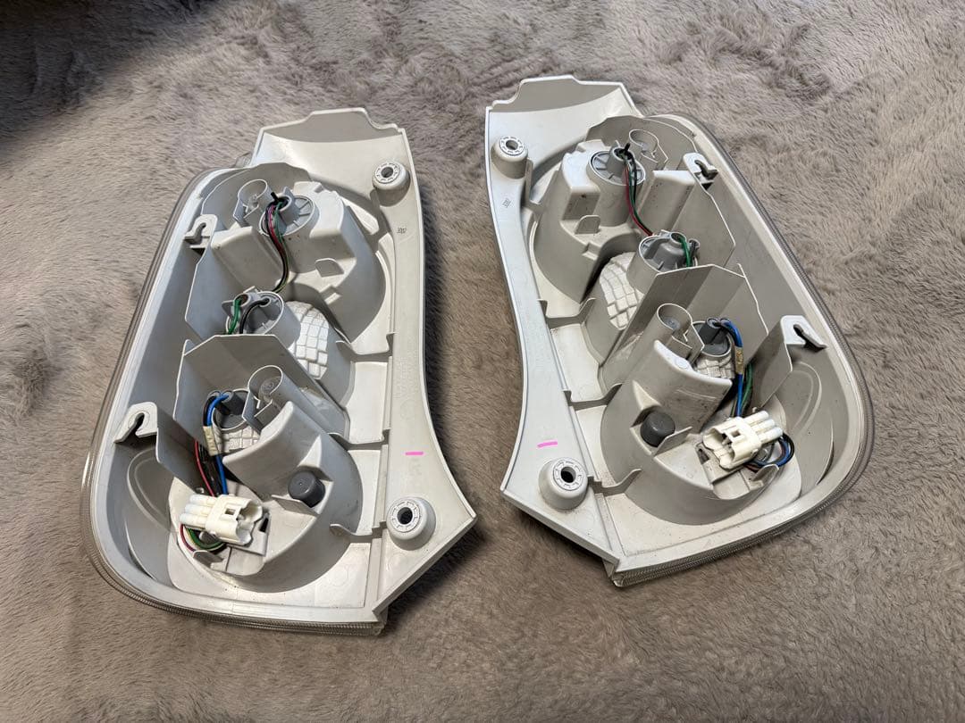 L675S ミラココア 純正テール