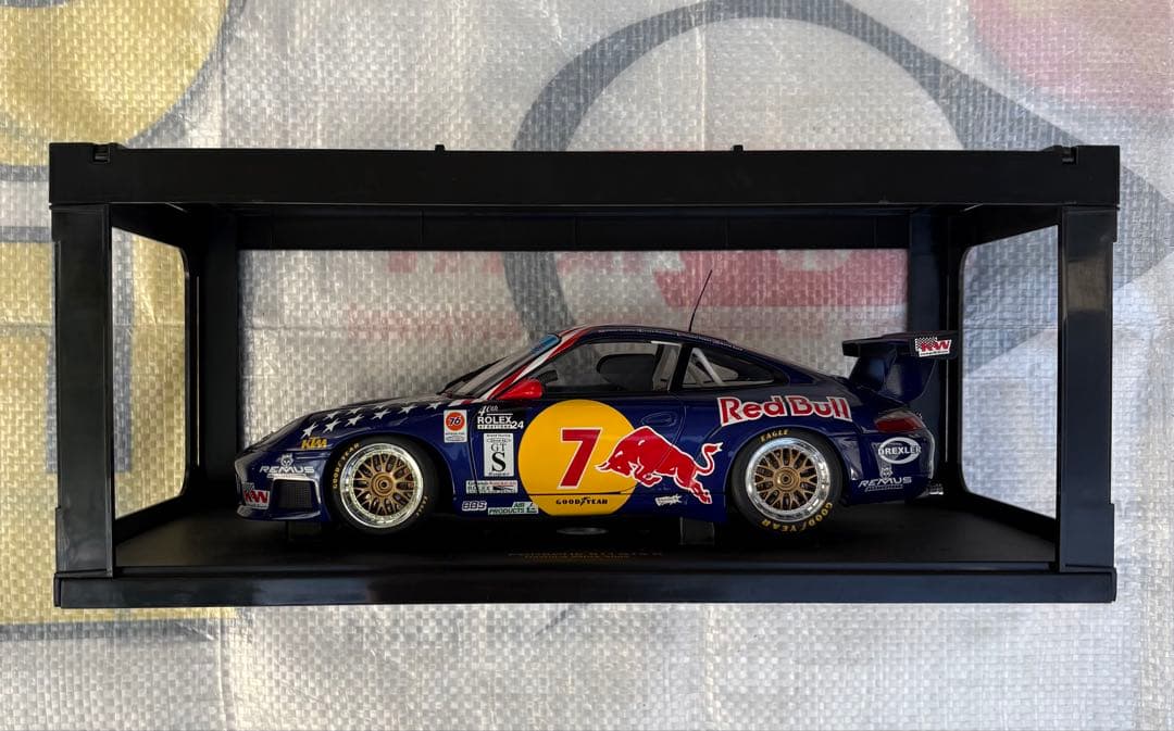 AUTOart 1/18 ミニカー　ポルシェ911GT3