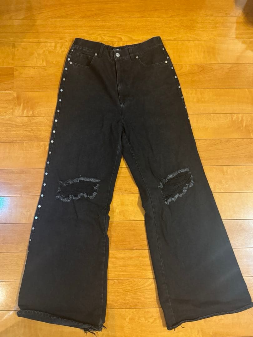 パンツ REPAIRED STUDDED BAGGY PANTS AFB