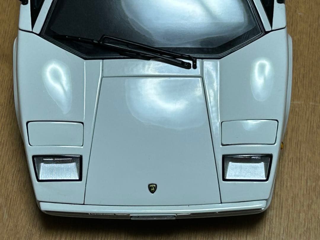 【難あり】ランボルギーニカウンタック5000S 白　1/18 オートアート