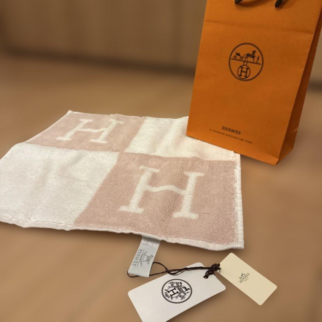 HERMES コットン　タオルハンカチ ピンク　タオル　ハンカチ　紙袋　新品