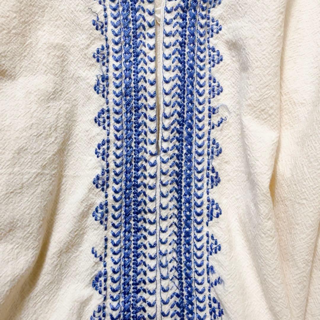 美品ꕥヌキテパ 近年 人気 クリンプコットン刺繍ブラウス フラワー バルーン袖