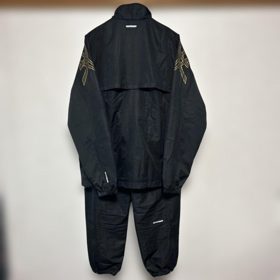 asicsウインドブレーカー セットアップ（上下）XL（O） 黒×金 軽量・保温