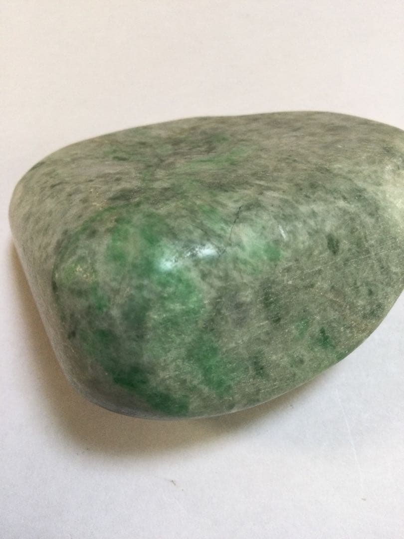 糸魚川翡翠原石　2個セット　水晶　観賞石