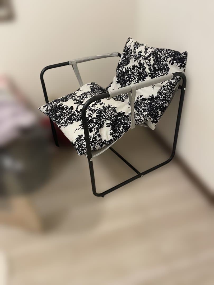 モダンデザイン 椅子 白黒花柄
