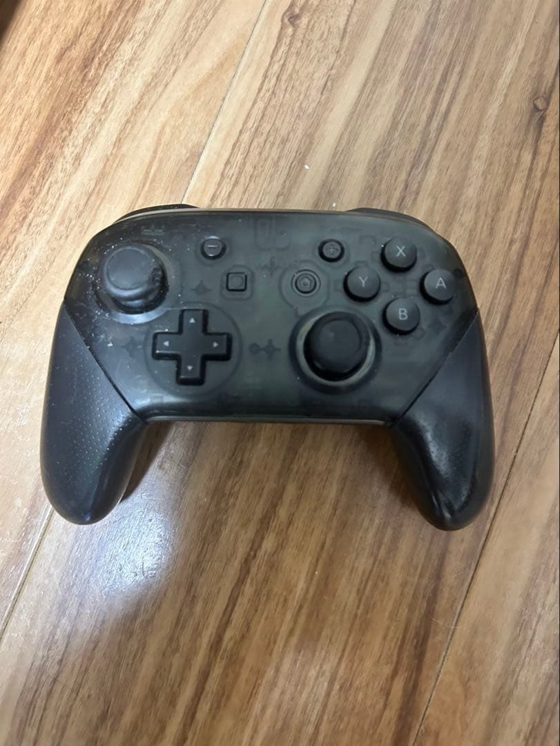 Nintendo Switch 本体とPro Controller