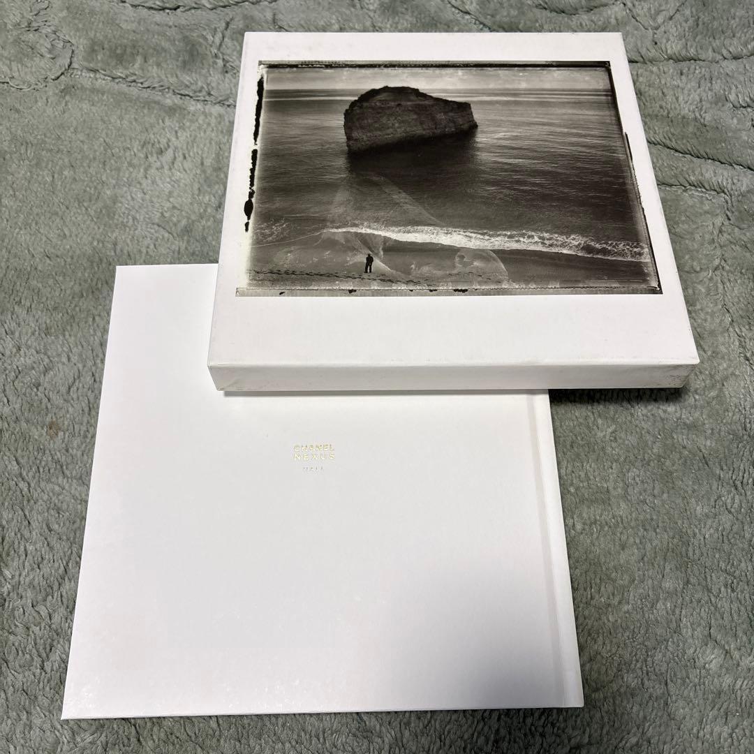 【期間限定出品】非売品　レア　サラ・ムーン　写真集　シャネル　ネクサスホール