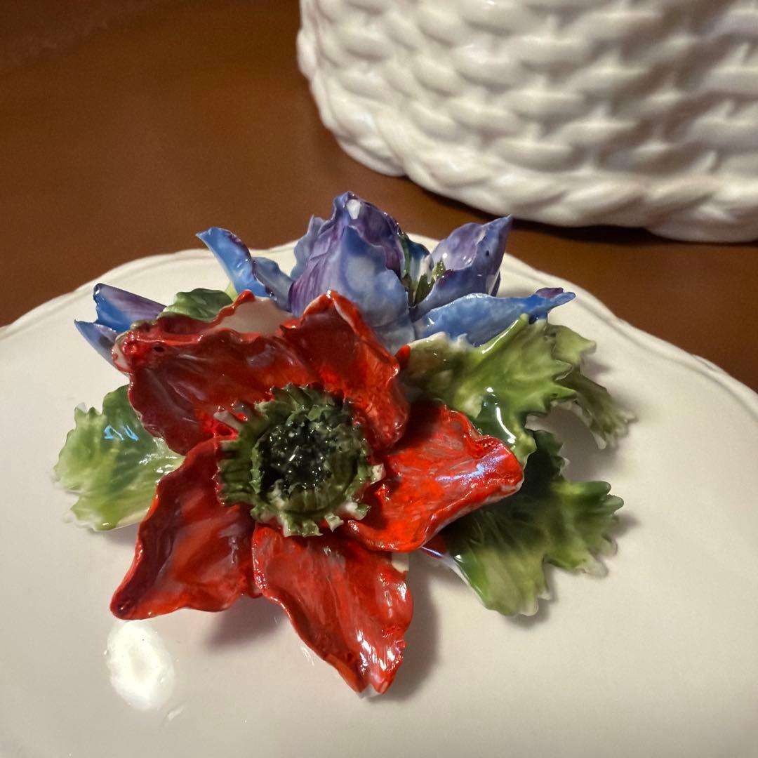   蓋付き菓子入れ　アンティーク