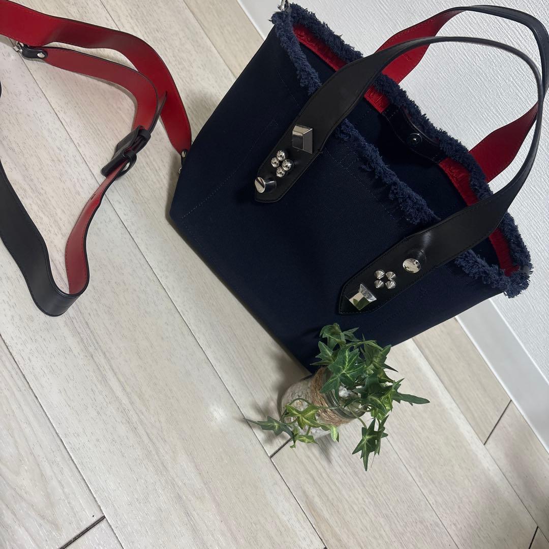 ルブタン　　メンズトートバッグ
