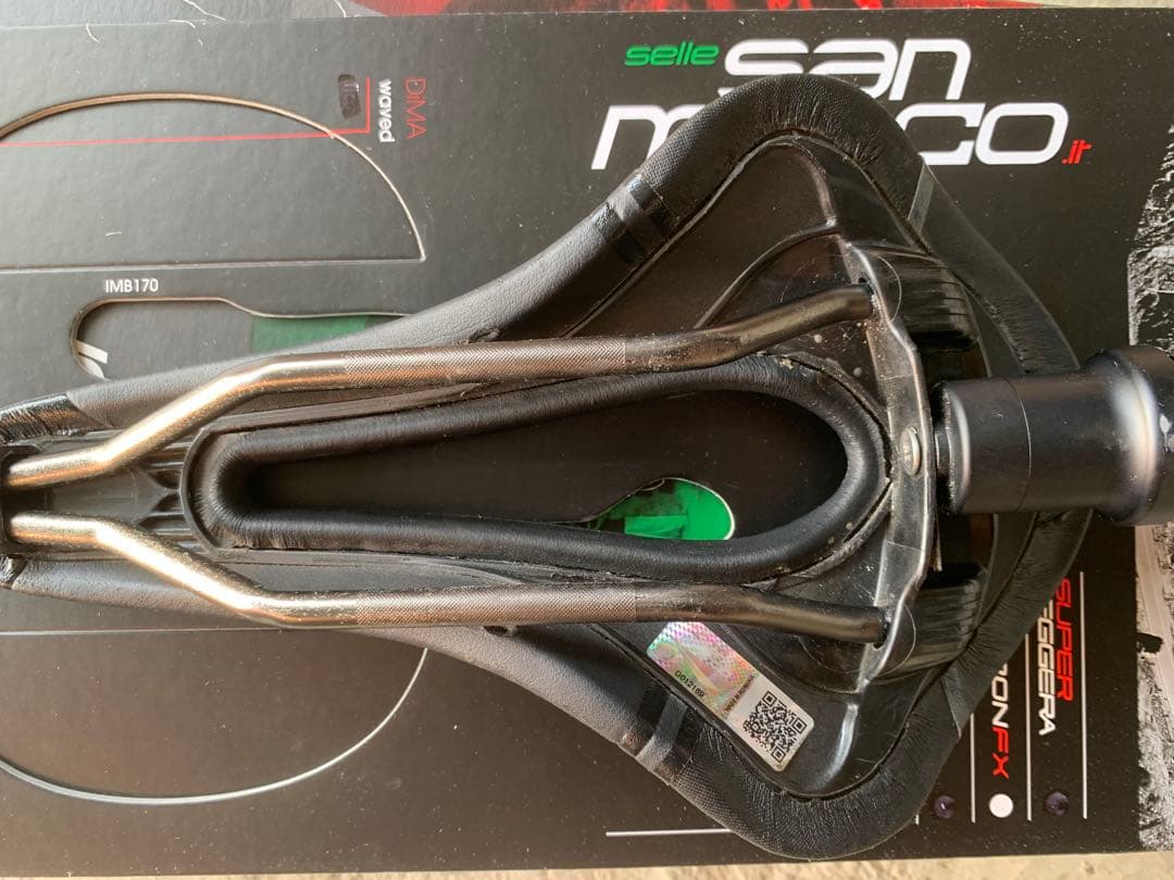 Selle San Marco ショートフィットレーシング LEDライト付き