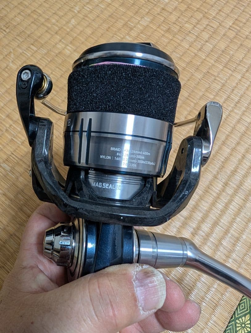 21セルテートSW8000P スプールバンド付き目立つキズは、少ない。