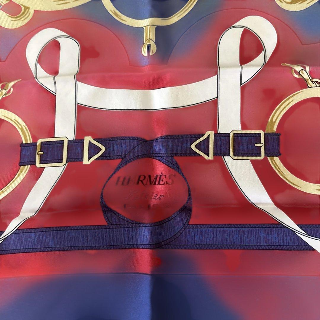 HERMESエルメス　シルクスカーフ
