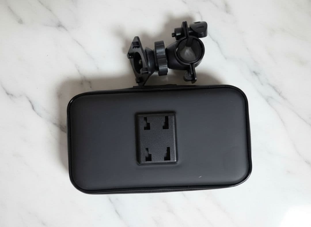 パナソニック ETC 2030年使用可　USB 防水、防塵ケース付き バイク