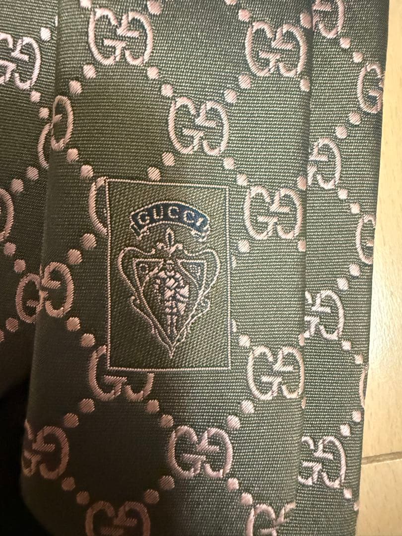 GUCCI GGパターン ネクタイ グレー