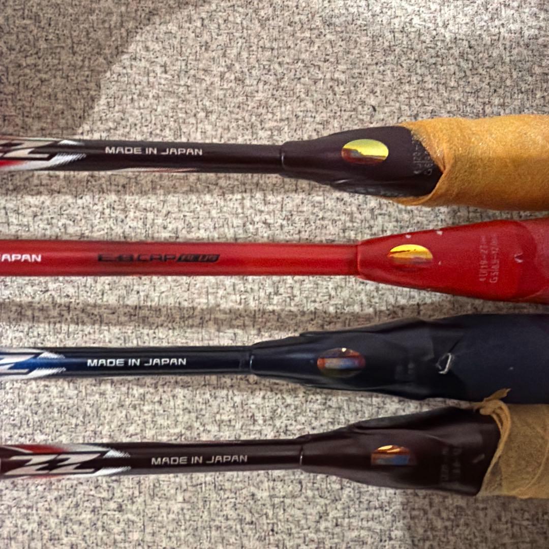 (ジャンク品）YONEXバドミントンラケット4本セット
