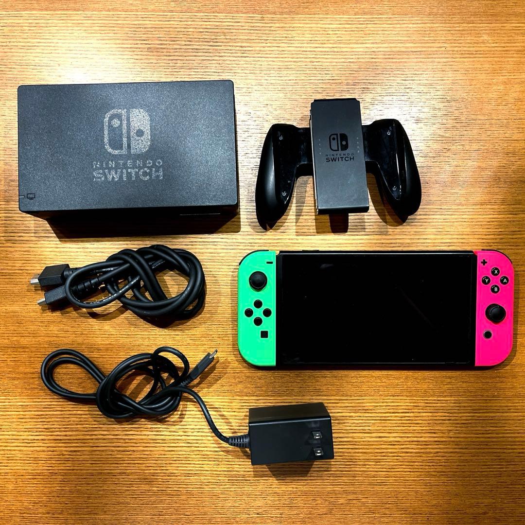 Nintendo Switch 本体 赤/緑Joy-Con、ストラップ付き