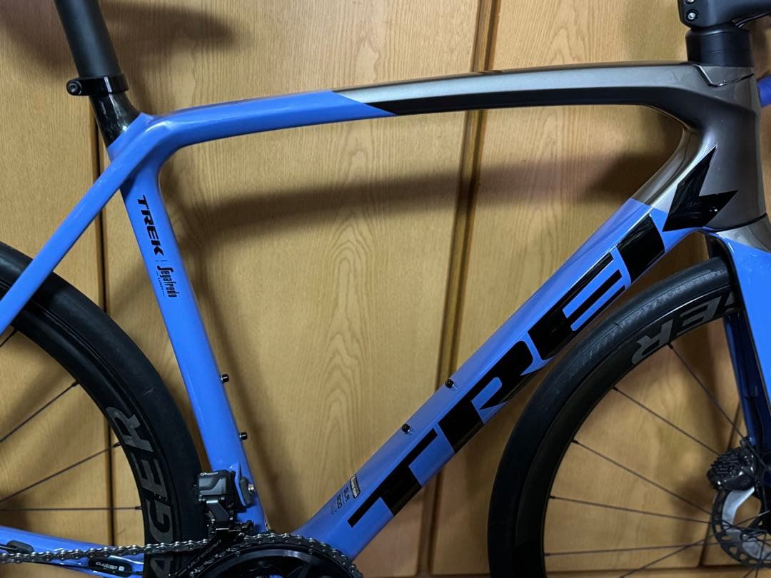 TREK EMONDA SLR7 Ultegra di2 12速