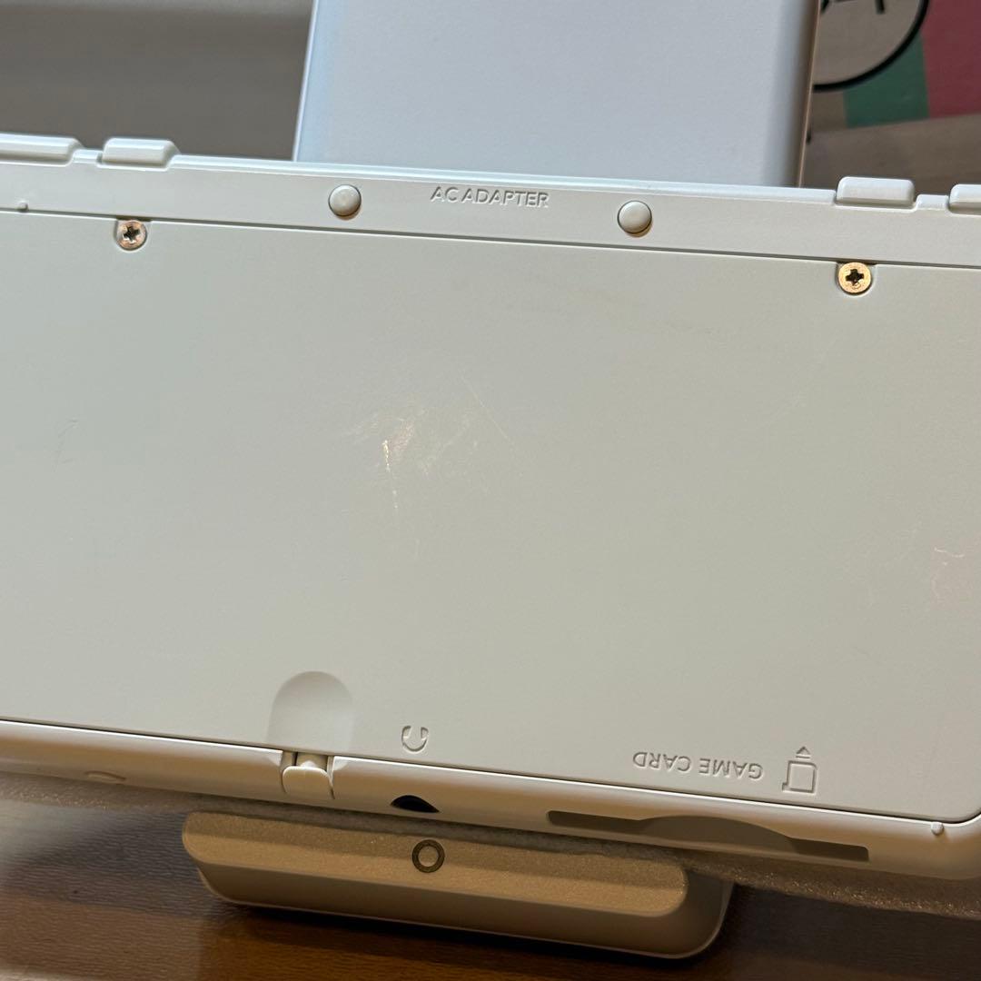 5-252 Newニンテンドー3DS ホワイト 箱付き