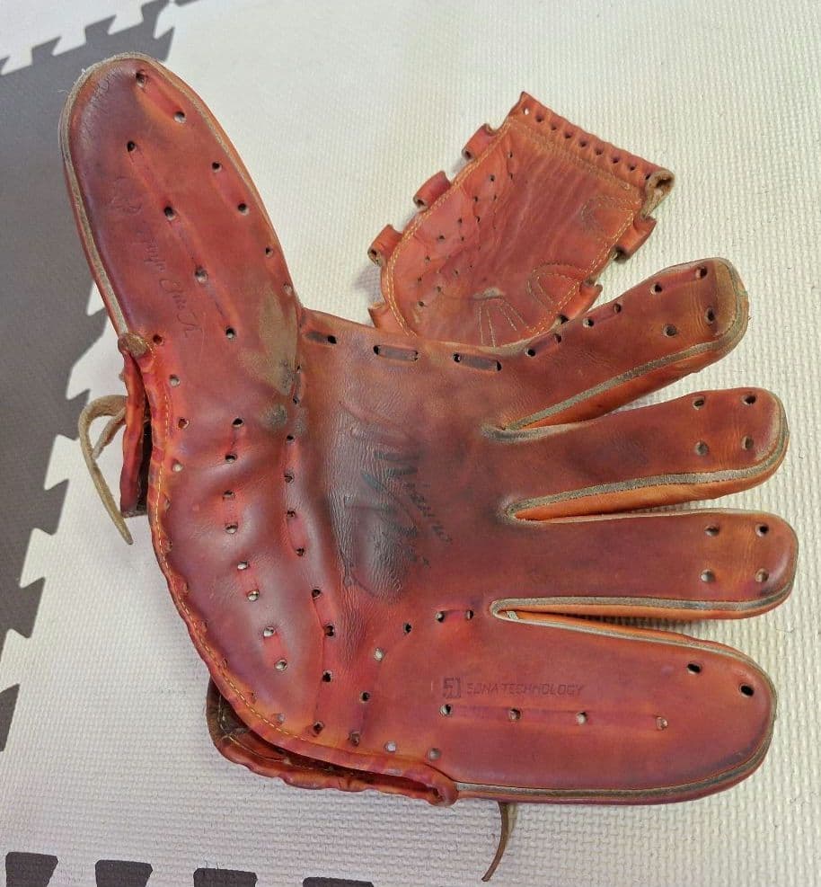 ミズノ プロ硬式野球グローブ 投手用前田モデル