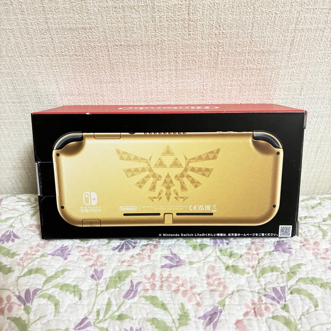 【完品・美品】Nintendo Switch Lite ハイラルエディション