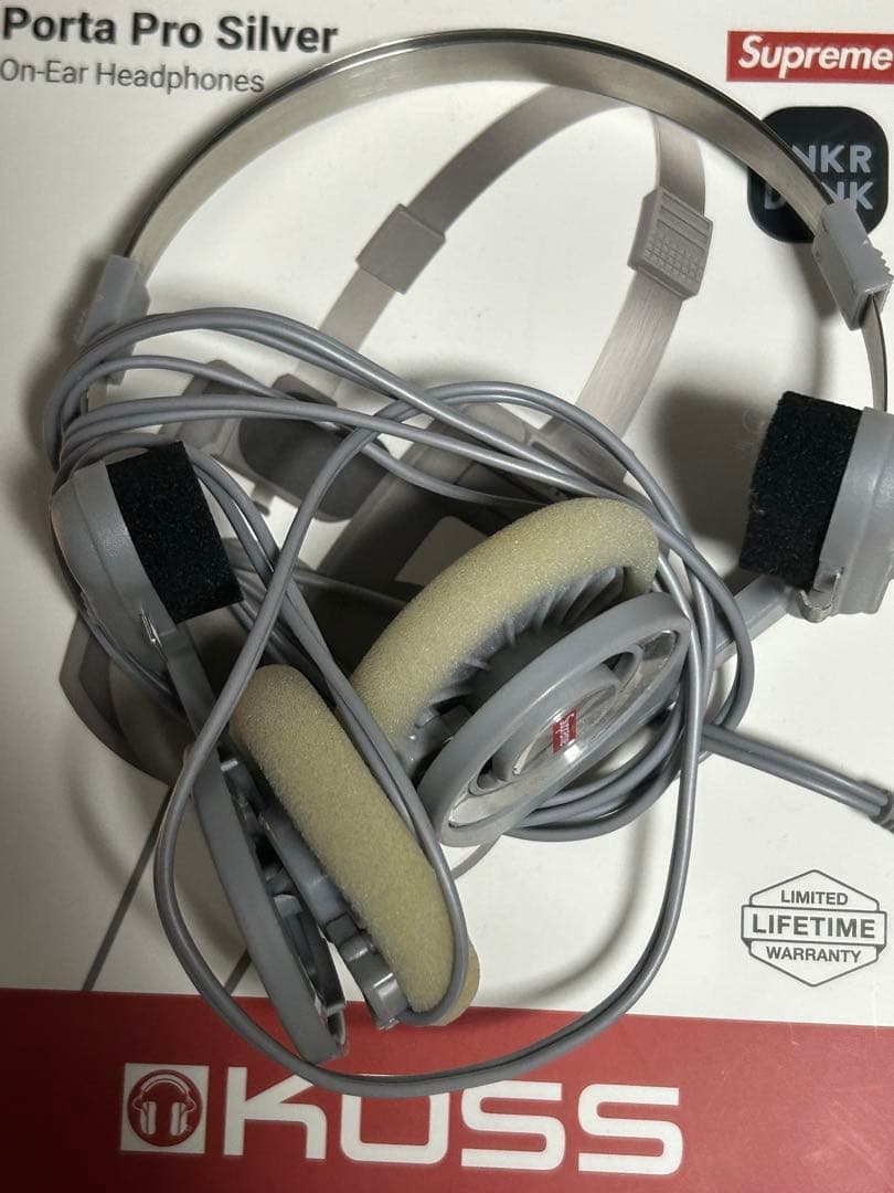 ヘッドホン Supreme / Koss Portapro Headphones white