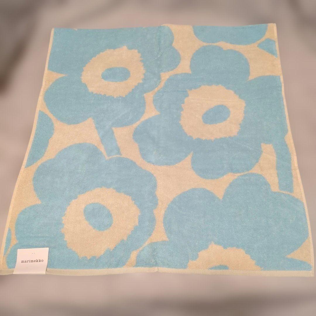 marimekko ウニッコ柄バスタオル 水色