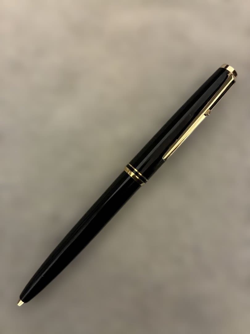 ◾️MONT BLANC モンブラン◾️ハンマートリガー式ボールペン◾️黒／金◾️