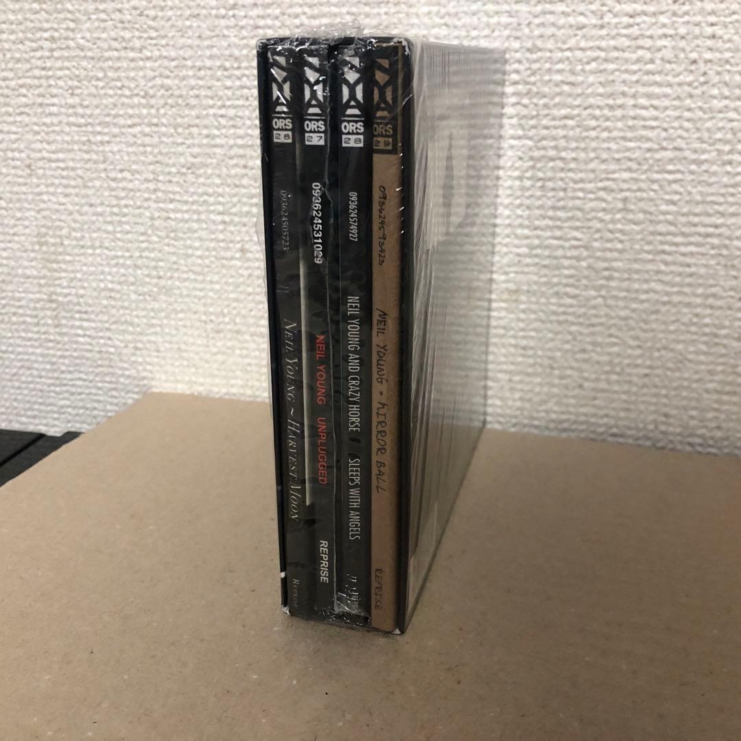 4CD ニール・ヤング Neil Young Official Release