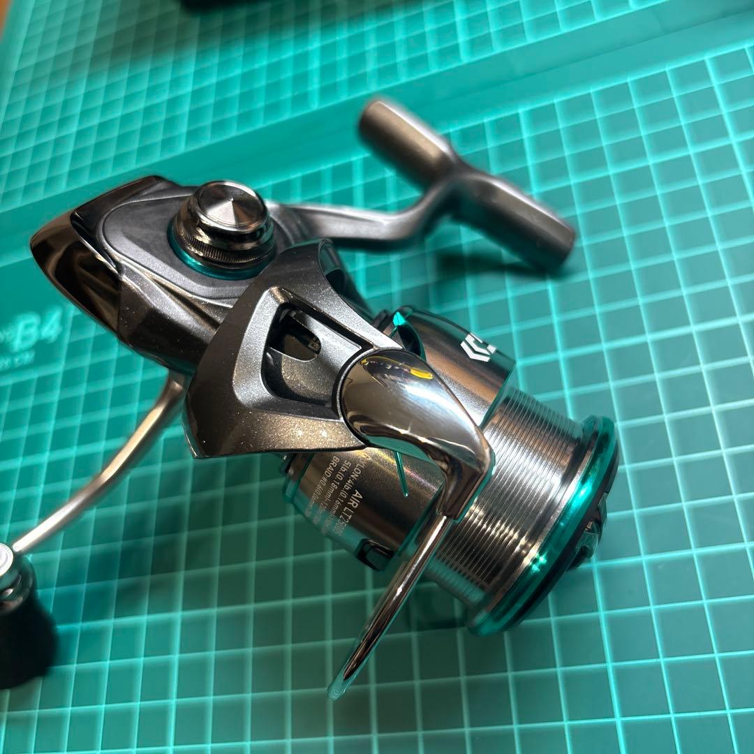 ダイワ 25 エメラルダス AIR LT2500S 極美品
